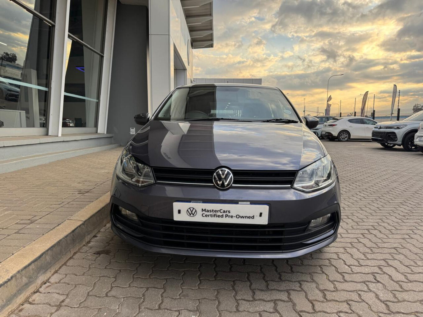 2025 VOLKSWAGEN POLO VIVO Hatch 1.4 Life — photo 2