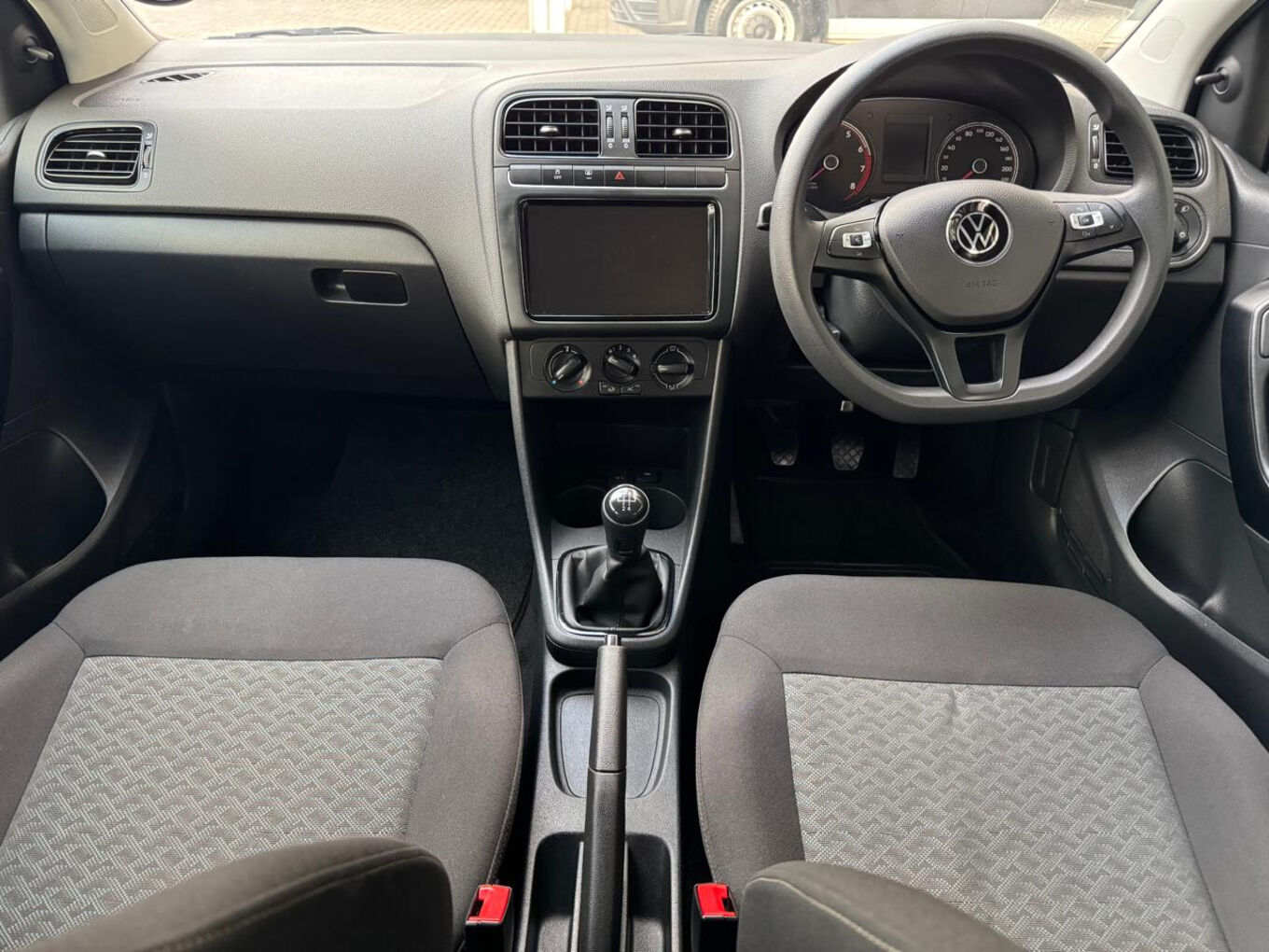 2025 VOLKSWAGEN POLO VIVO Hatch 1.4 Life — photo 12