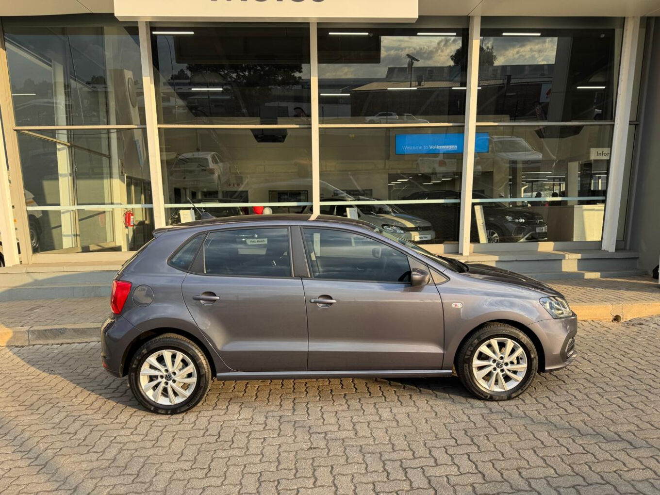 2025 VOLKSWAGEN POLO VIVO Hatch 1.4 Life — photo 8