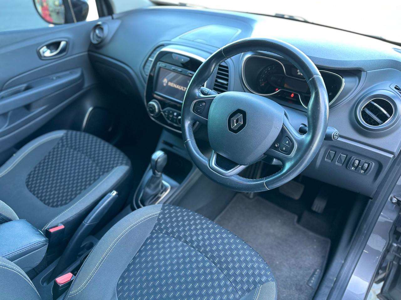 2018 Renault CAPTUR CAPTUR 1.2T DYNAMIQUE EDC 5DR (88KW) - Image 9