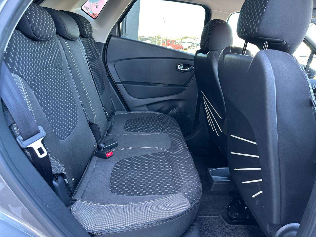 2018 Renault CAPTUR CAPTUR 1.2T DYNAMIQUE EDC 5DR (88KW) - Image 14