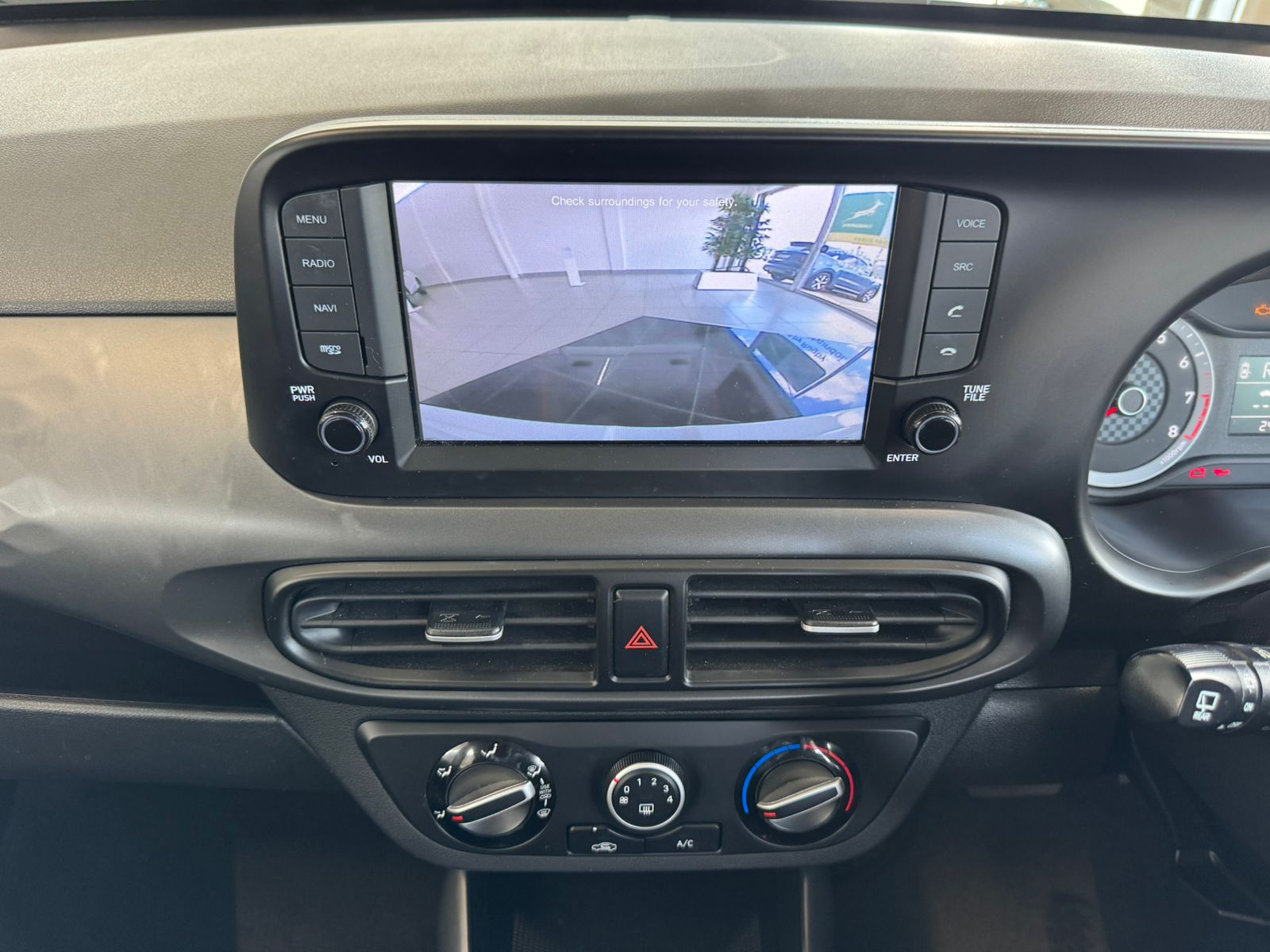 2025 HYUNDAI GRAND i10 1.0 PREMIUM M/T MY24 thumbnail 7
