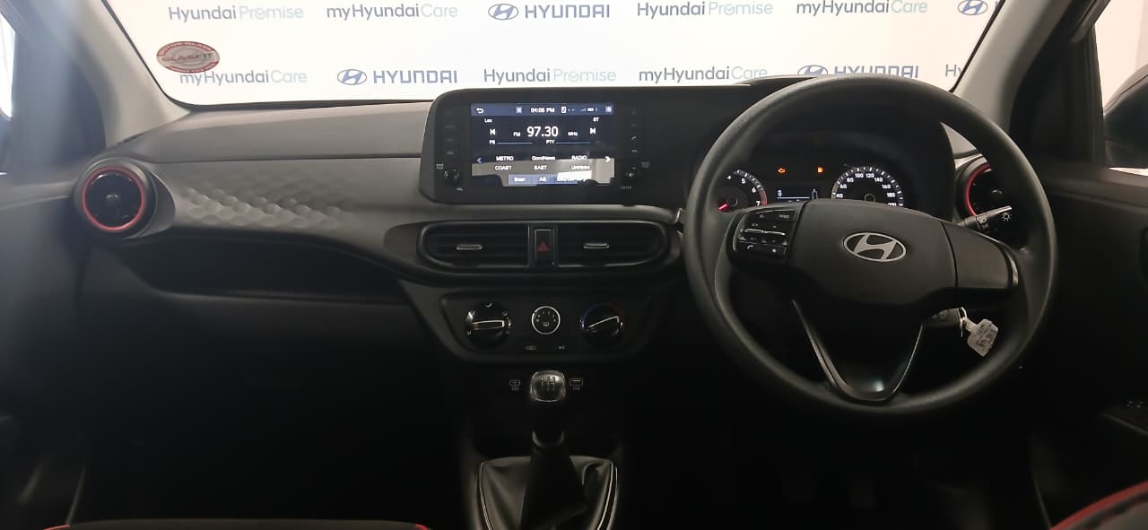 2025 HYUNDAI GRAND i10 1.2 PREMIUM A/T MY24 thumbnail 16