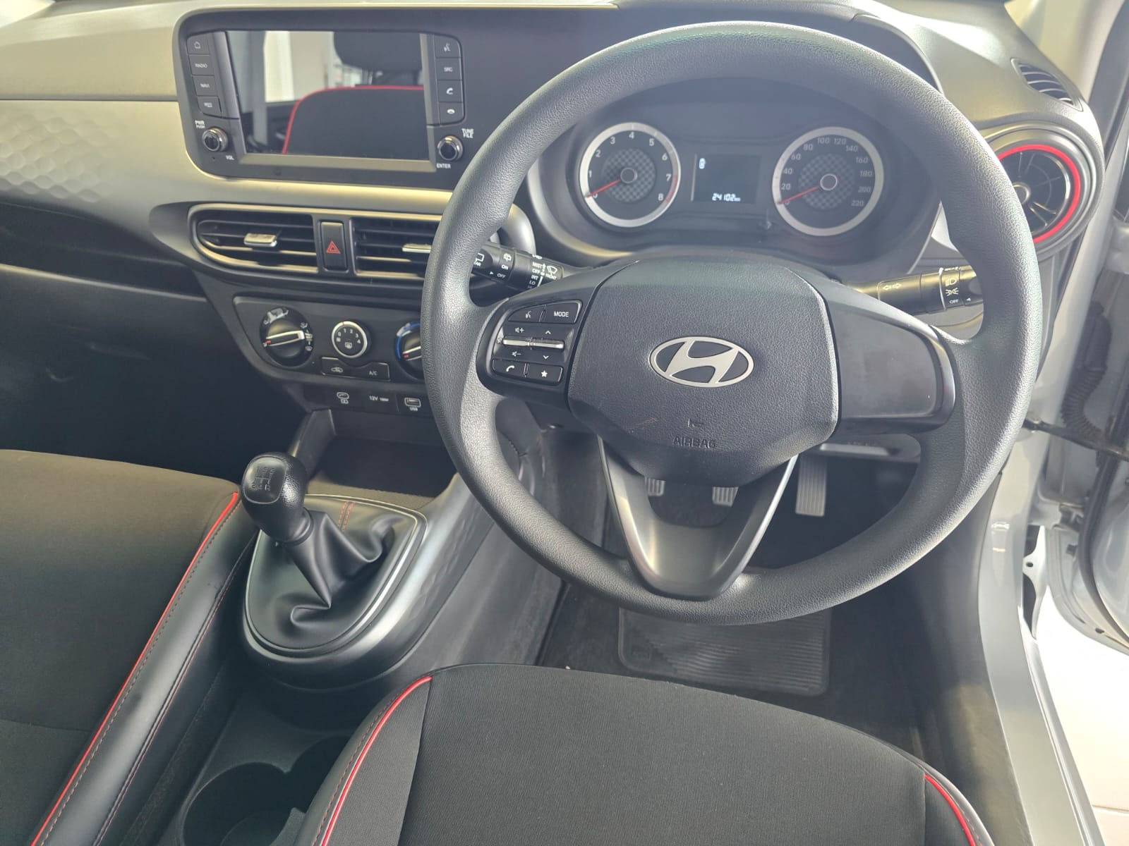 2026 HYUNDAI GRAND i10 1.0 PREMIUM M/T MY24 thumbnail 13