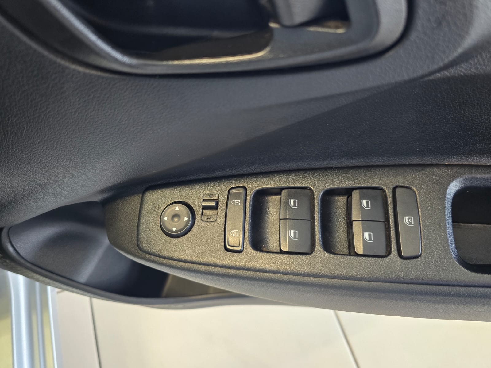 2026 HYUNDAI GRAND i10 1.0 PREMIUM M/T MY24 thumbnail 7