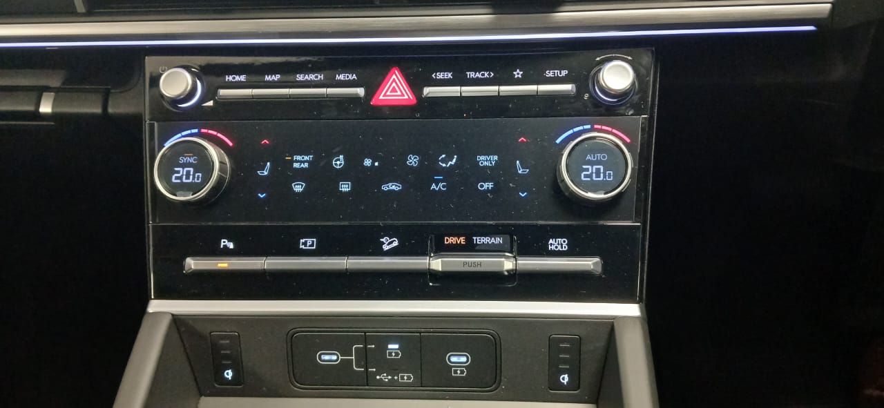 2025 HYUNDAI SANTA FE 1.6H ELITE 6AT AWD thumbnail 18
