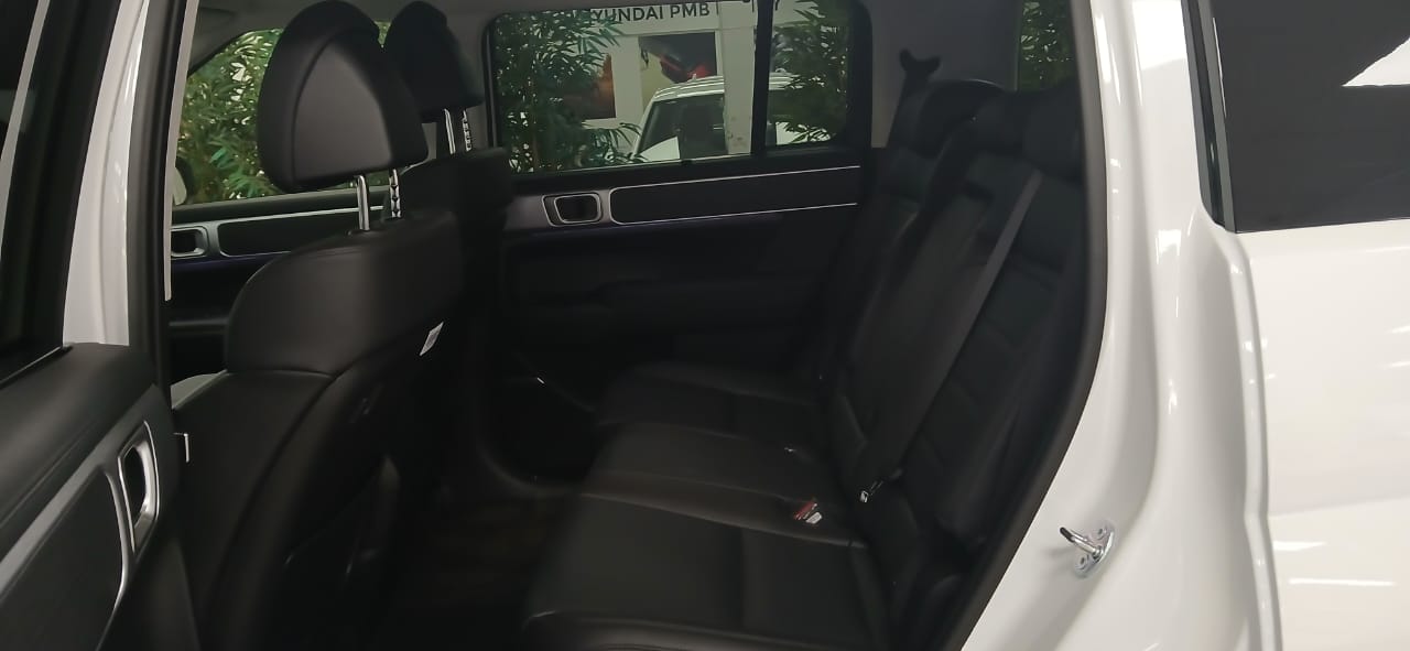 2025 HYUNDAI SANTA FE 1.6H ELITE 6AT AWD thumbnail 16