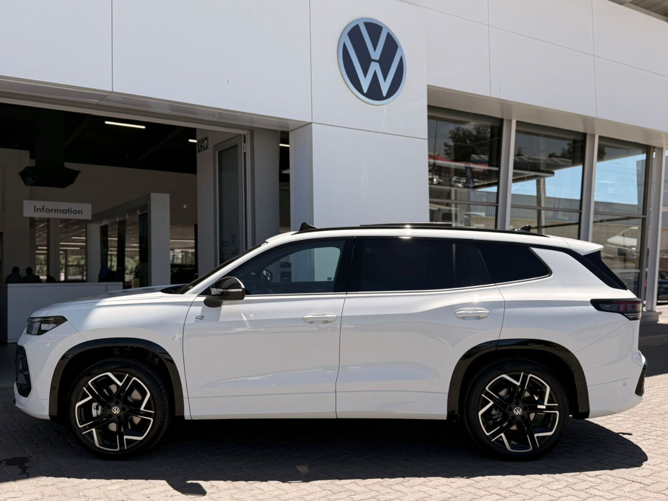 2026 VOLKSWAGEN TAYRON 1.4TSI R-Line — photo 4