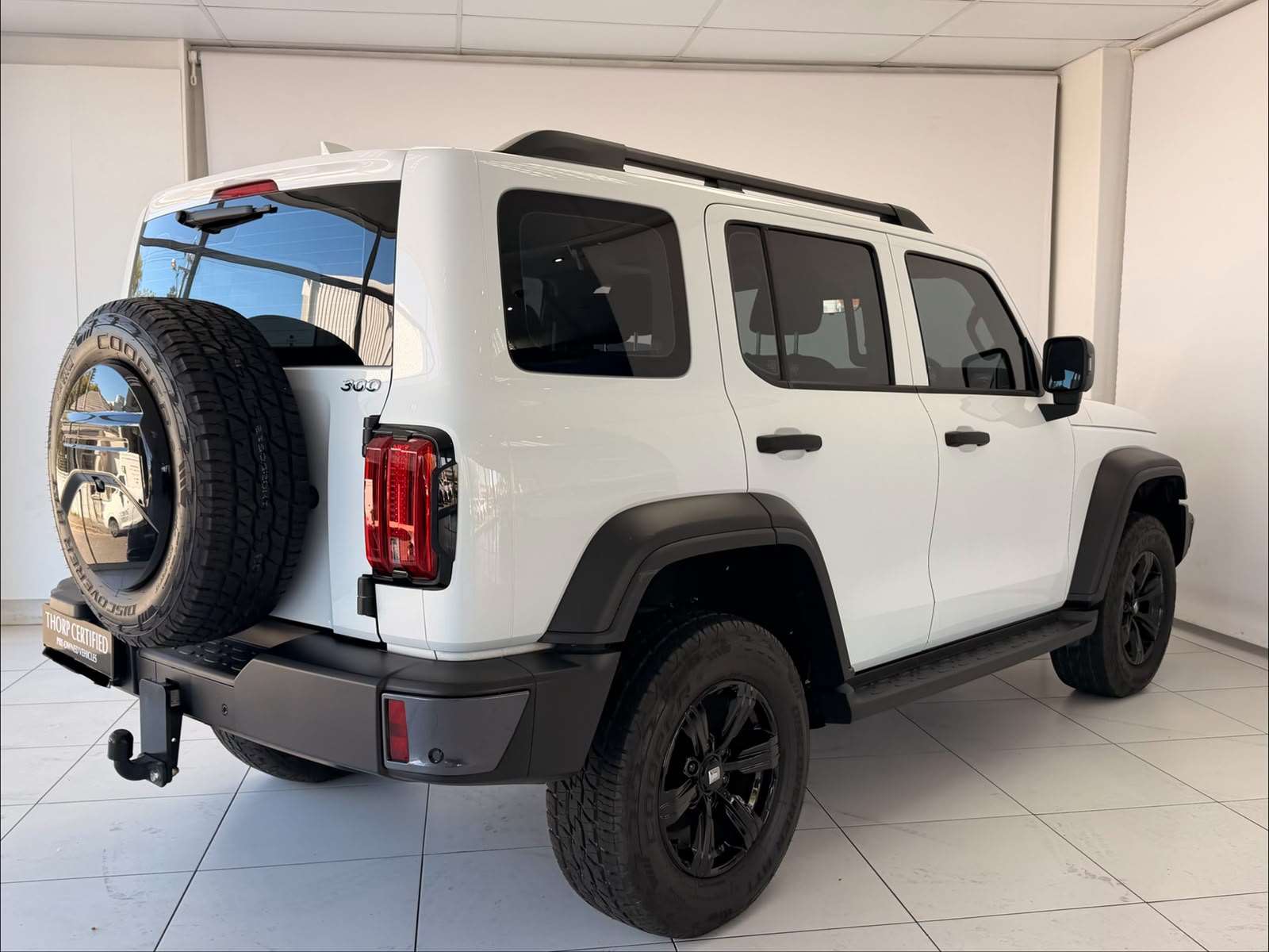 2025 GWM Tank 300 2.4TD LUXURY A/T - Image 4