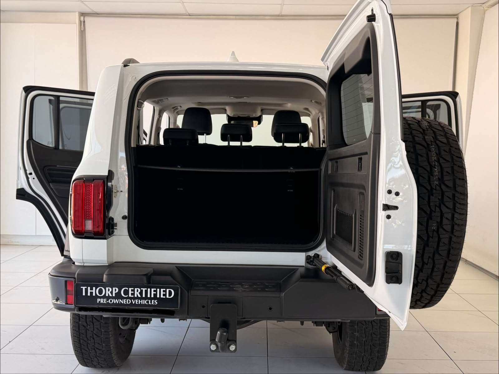 2025 GWM Tank 300 2.4TD LUXURY A/T - Image 5