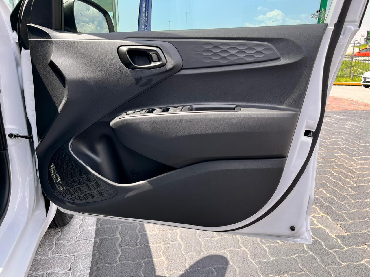 2026 HYUNDAI GRAND i10 1.2 PREMIUM A/T MY24 thumbnail 8