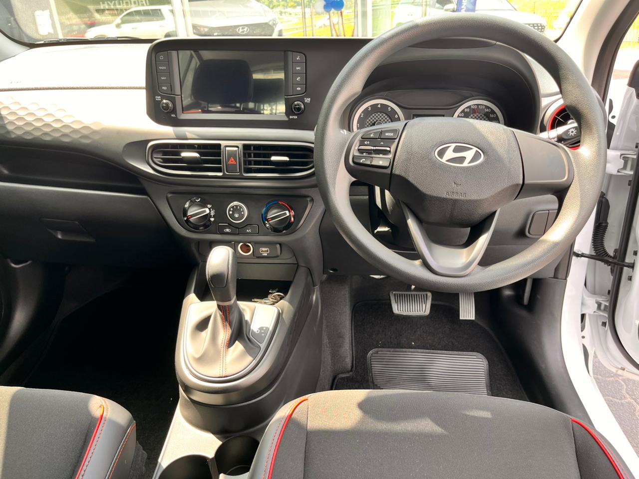 2026 HYUNDAI GRAND i10 1.2 PREMIUM A/T MY24 thumbnail 17