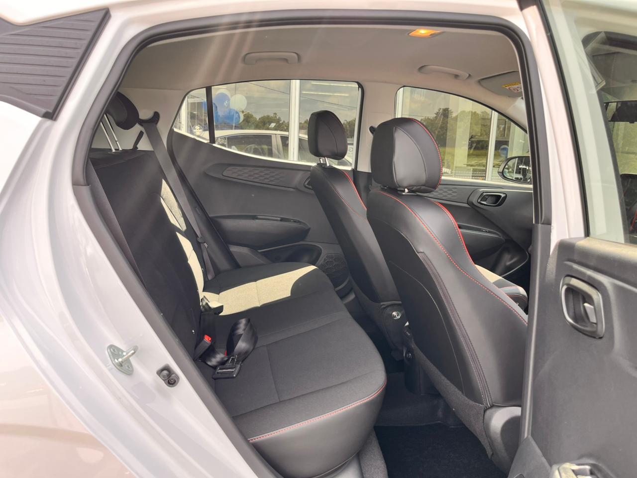 2026 HYUNDAI GRAND i10 1.2 PREMIUM A/T MY24 thumbnail 2