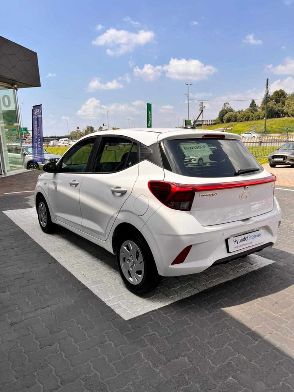 2026 HYUNDAI GRAND i10 1.2 PREMIUM A/T MY24 thumbnail 13