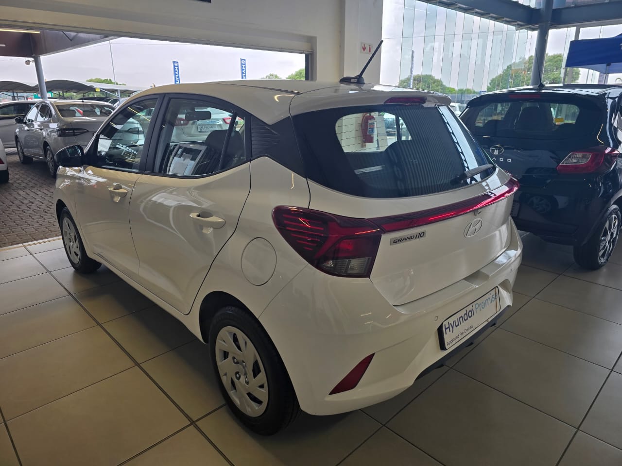 2026 HYUNDAI GRAND i10 1.2 PREMIUM A/T MY24 thumbnail 6