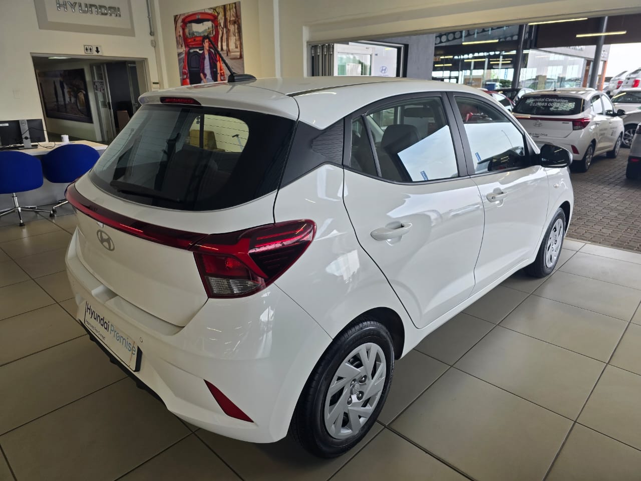 2026 HYUNDAI GRAND i10 1.2 PREMIUM A/T MY24 thumbnail 4