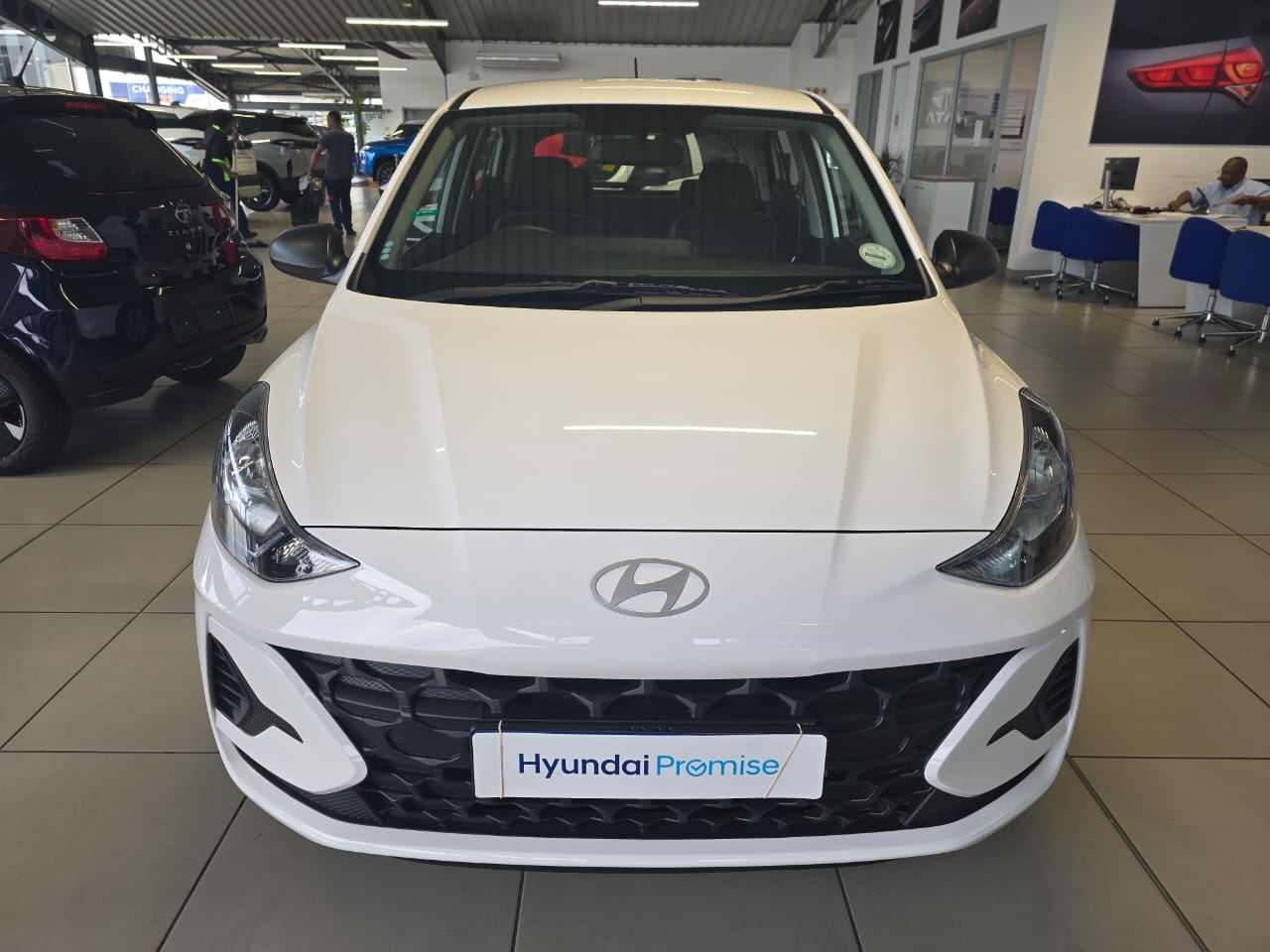 2026 HYUNDAI GRAND i10 1.2 PREMIUM A/T MY24 thumbnail 2