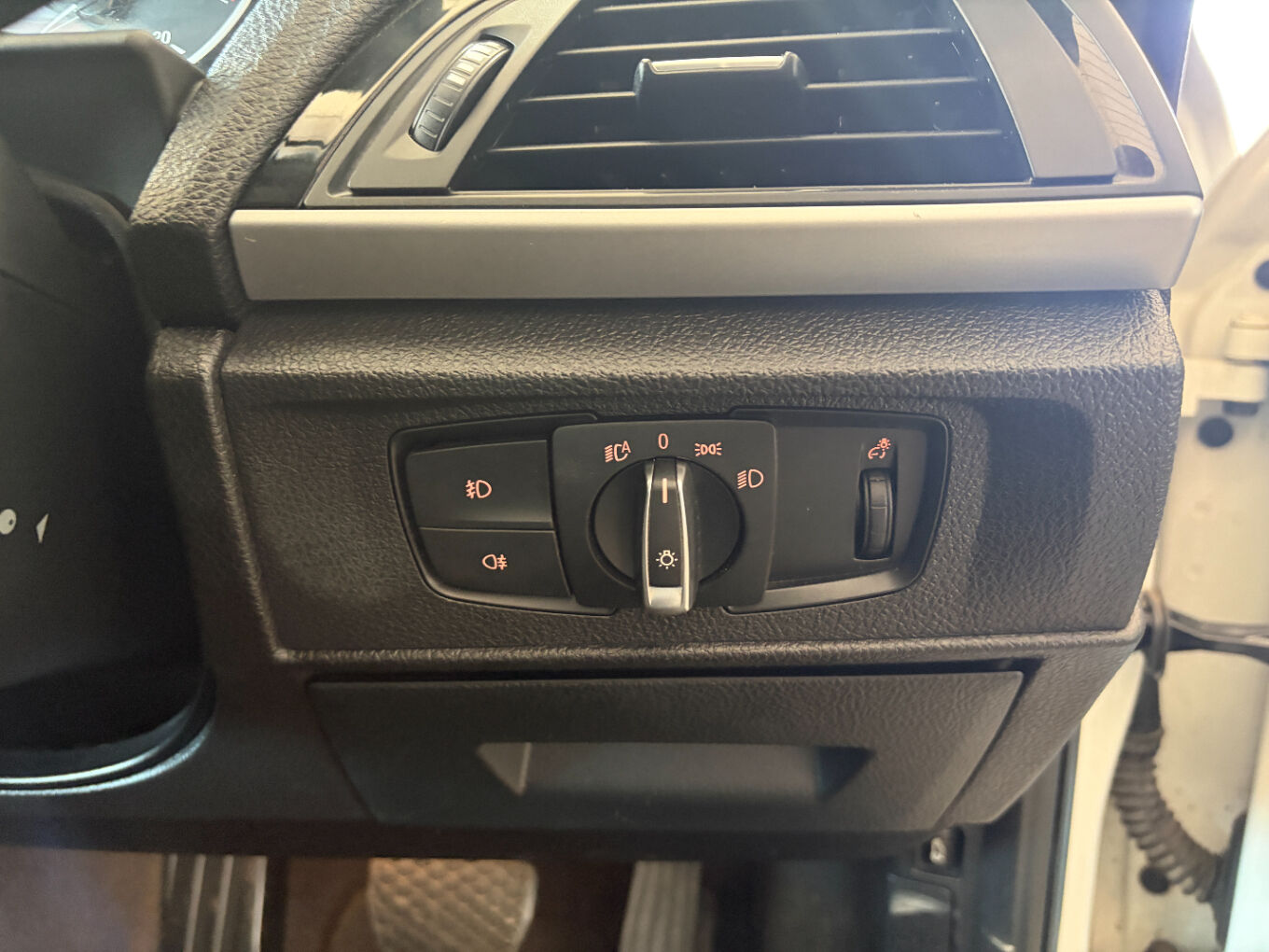 2017 BMW 2 SERIES 220i Coupe Sport sports-auto — photo 15