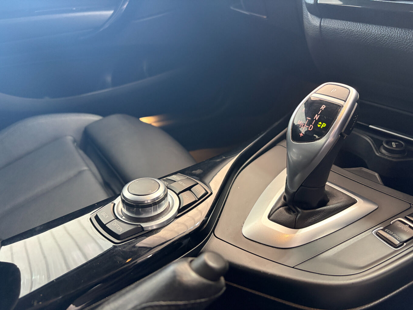 2017 BMW 2 SERIES 220i Coupe Sport sports-auto — photo 13
