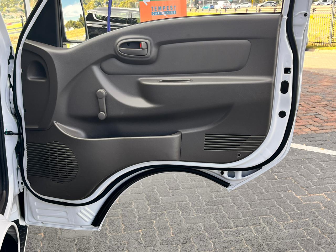2026 HYUNDAI BAKKIE 2.6 SKD DECK F/L thumbnail 7