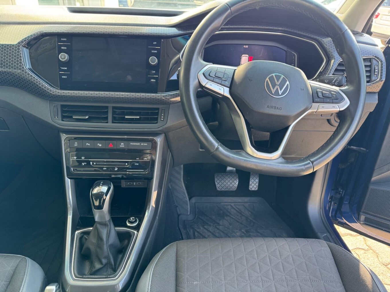 2021 VOLKSWAGEN T-CROSS 1.0TSI 85kW Highline image 11
