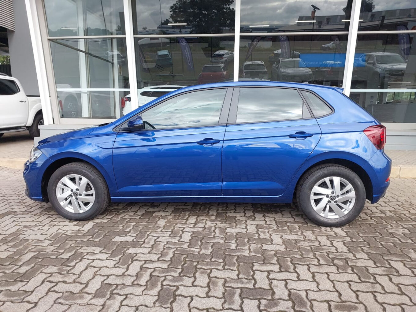2026 VOLKSWAGEN POLO Hatch 1.0TSI 70kW — photo 4