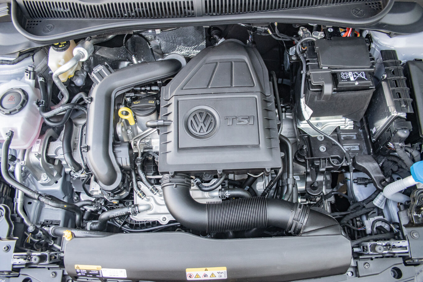 2026 VOLKSWAGEN POLO Hatch 1.0TSI 70kW — photo 9