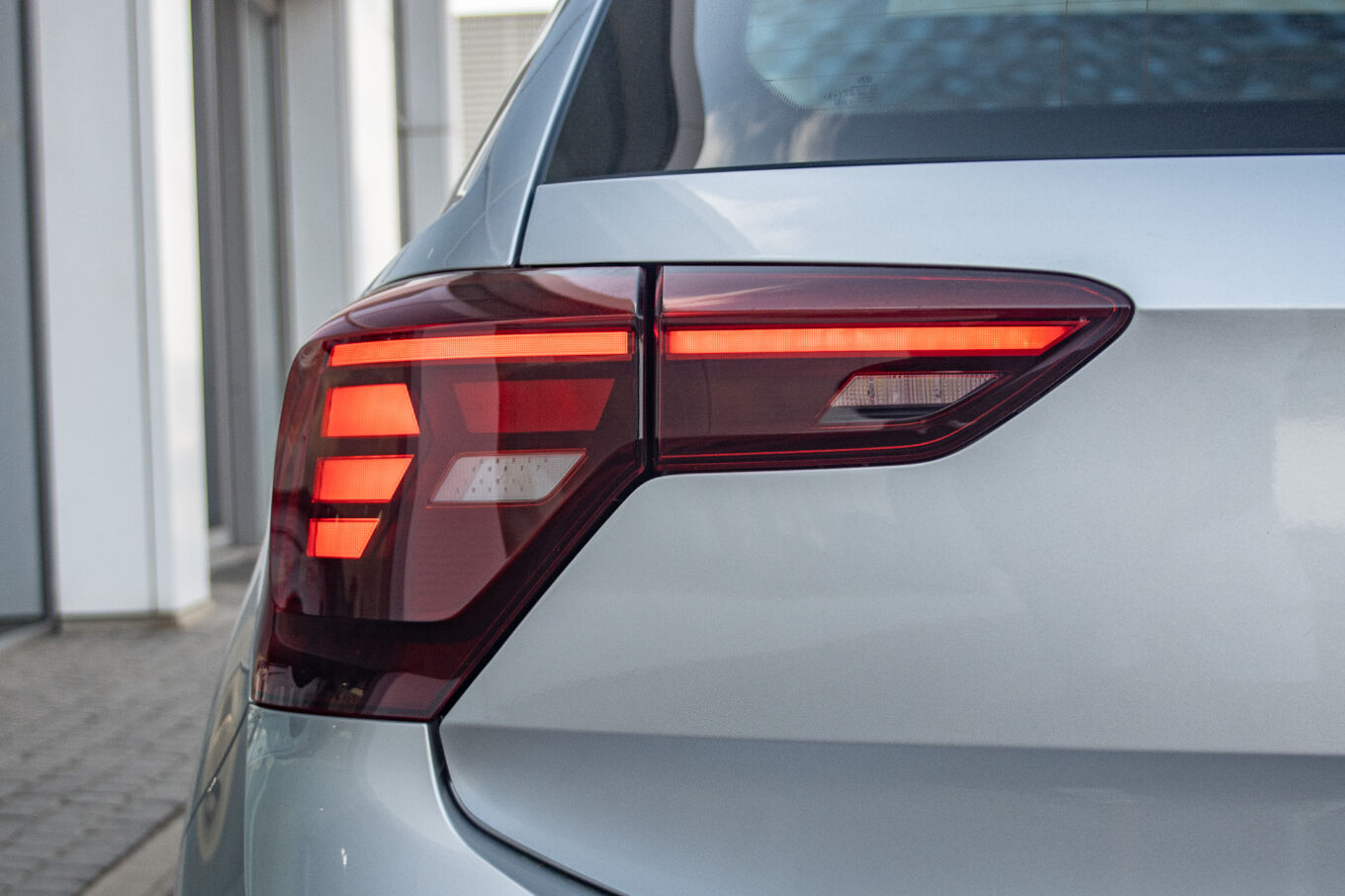 2026 VOLKSWAGEN POLO Hatch 1.0TSI 70kW — photo 4