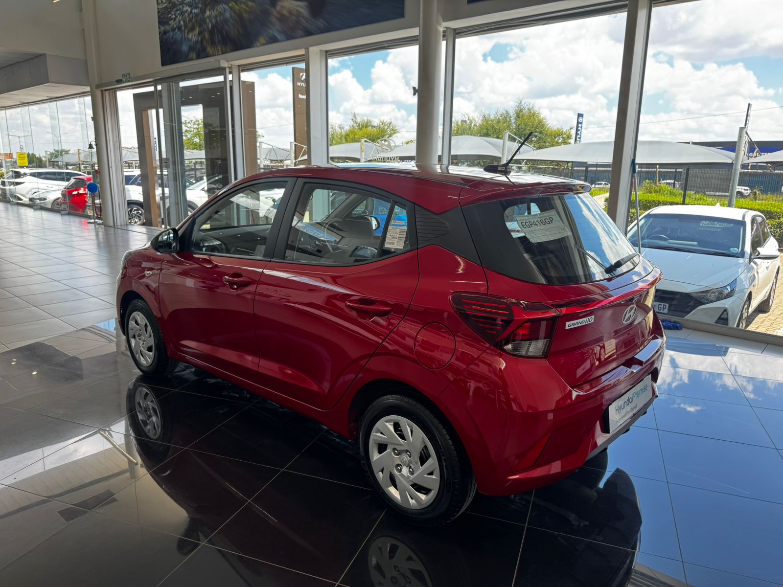 2026 HYUNDAI GRAND i10 1.2 PREMIUM A/T MY24 thumbnail 4