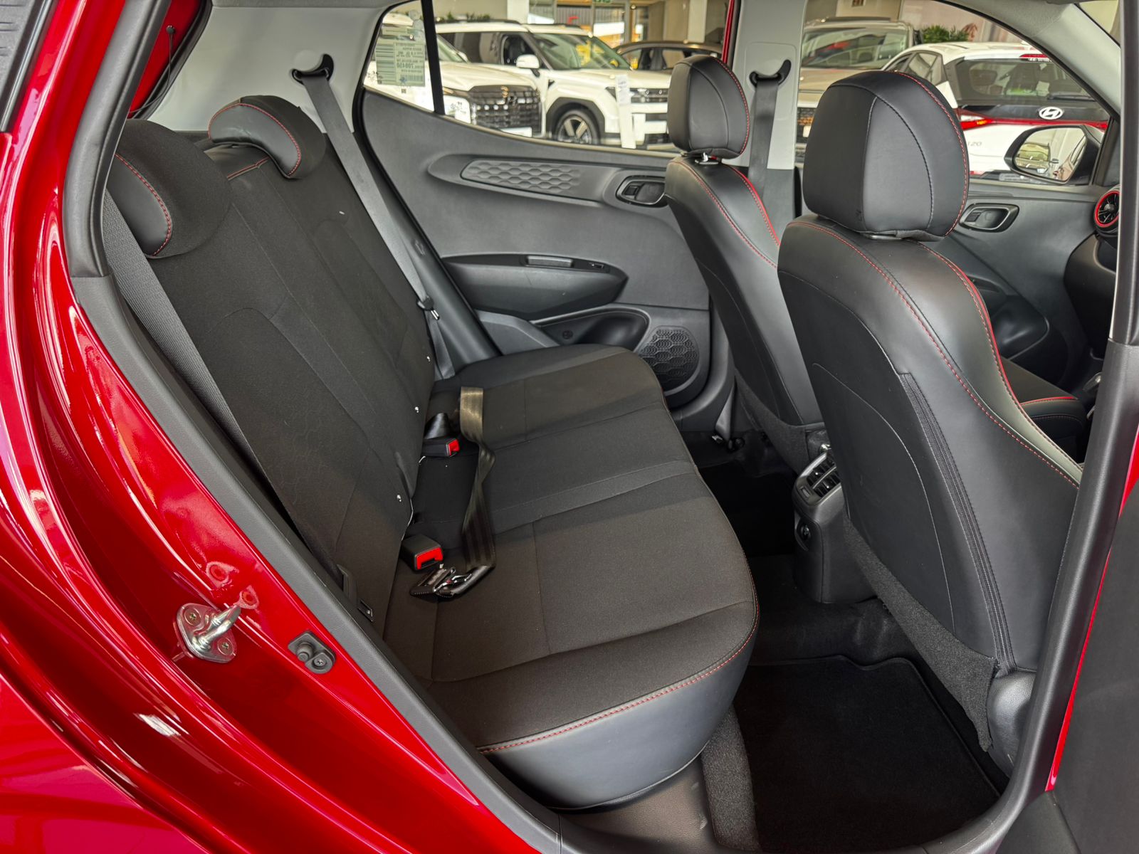 2026 HYUNDAI GRAND i10 1.2 PREMIUM A/T MY24 thumbnail 8