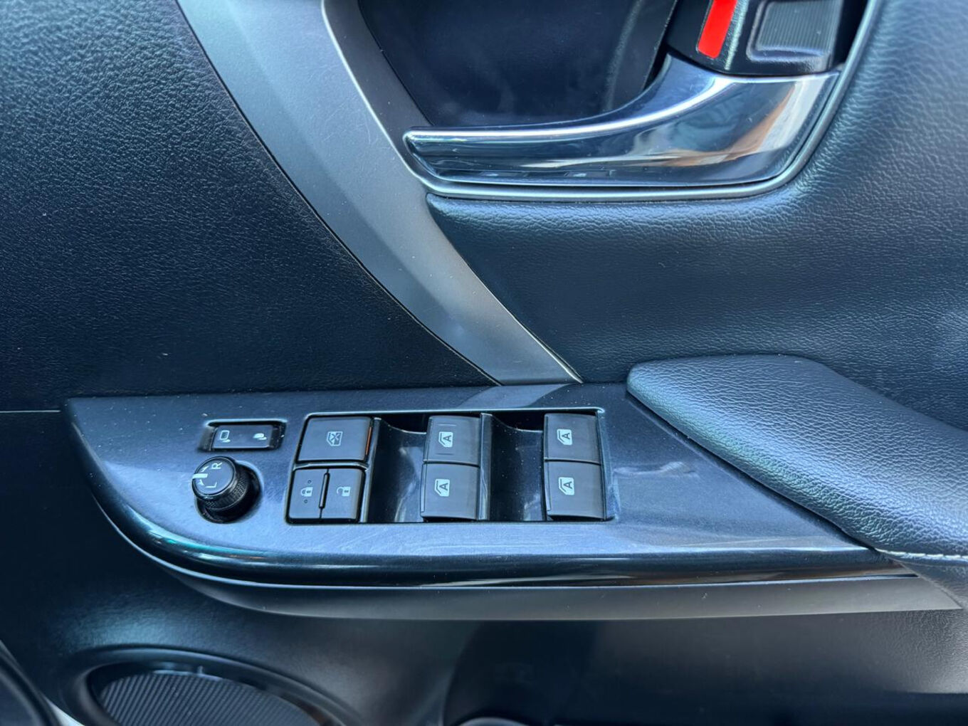 2024 TOYOTA FORTUNER 2.4GD-6 Auto — photo 12