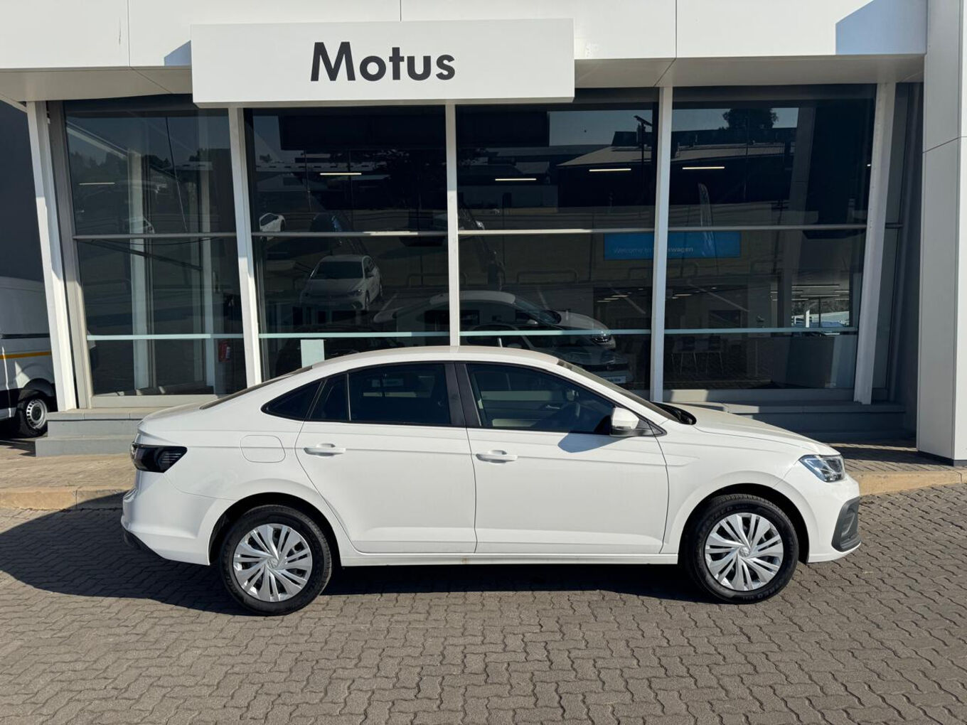 2026 VOLKSWAGEN POLO Sedan 1.6 Manual image 7