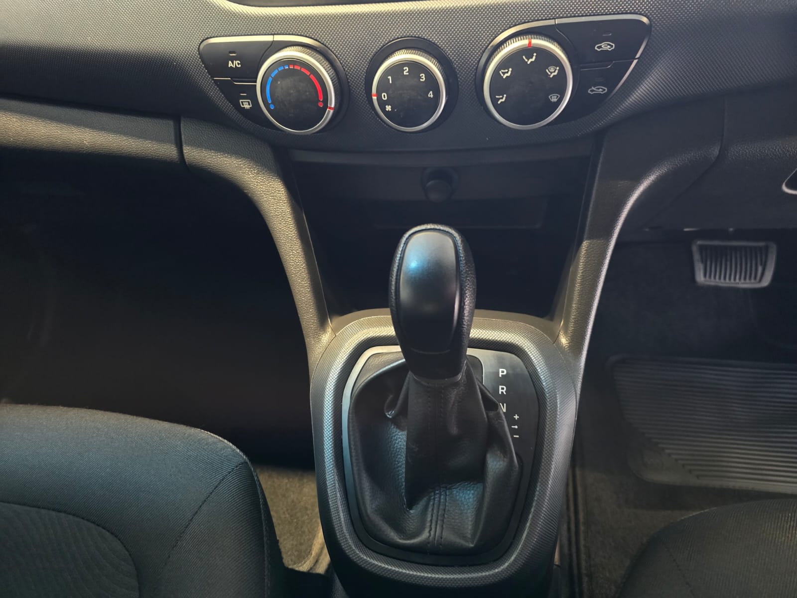 2020 HYUNDAI I10 / I20 / I30 Grand I10 1.25 Fluid a/t thumbnail 9