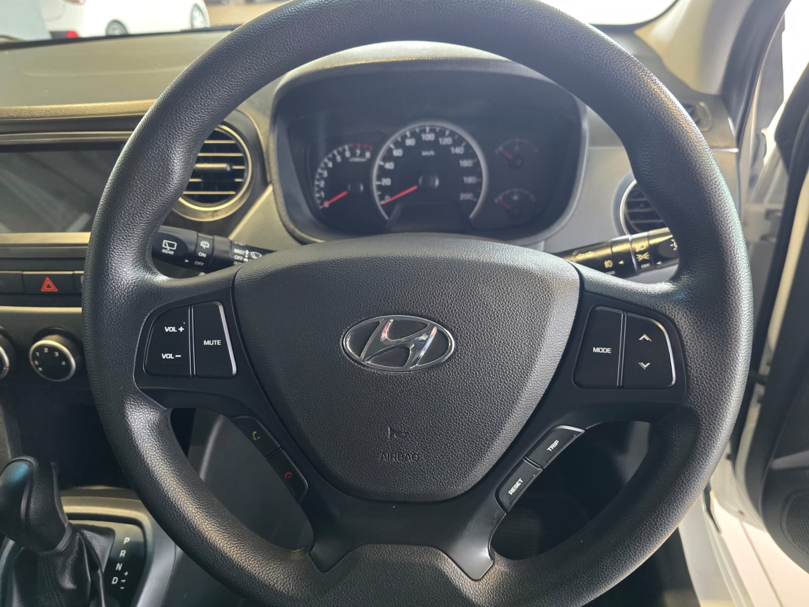 2020 HYUNDAI I10 / I20 / I30 Grand I10 1.25 Fluid a/t thumbnail 12