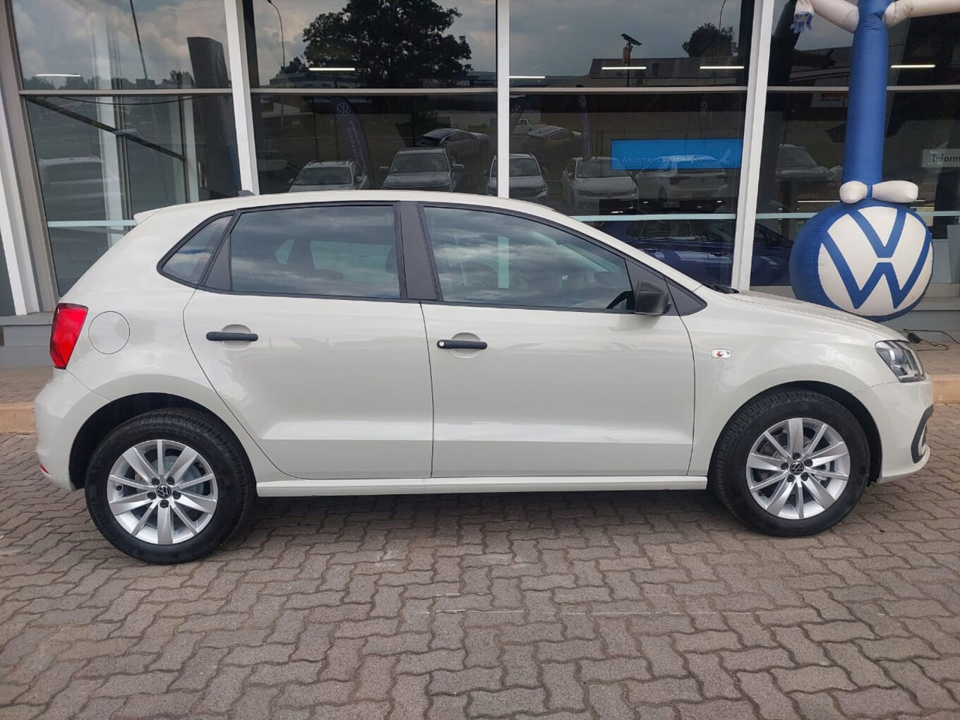 2026 VOLKSWAGEN POLO VIVO Hatch 1.4 image 8