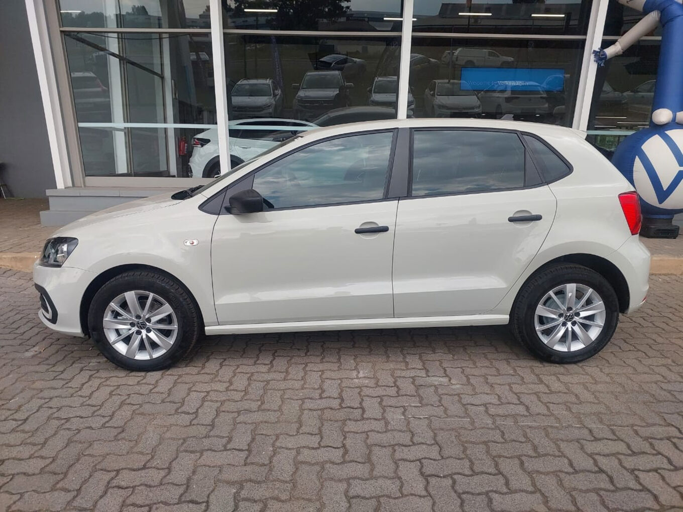 2026 VOLKSWAGEN POLO VIVO Hatch 1.4 image 4