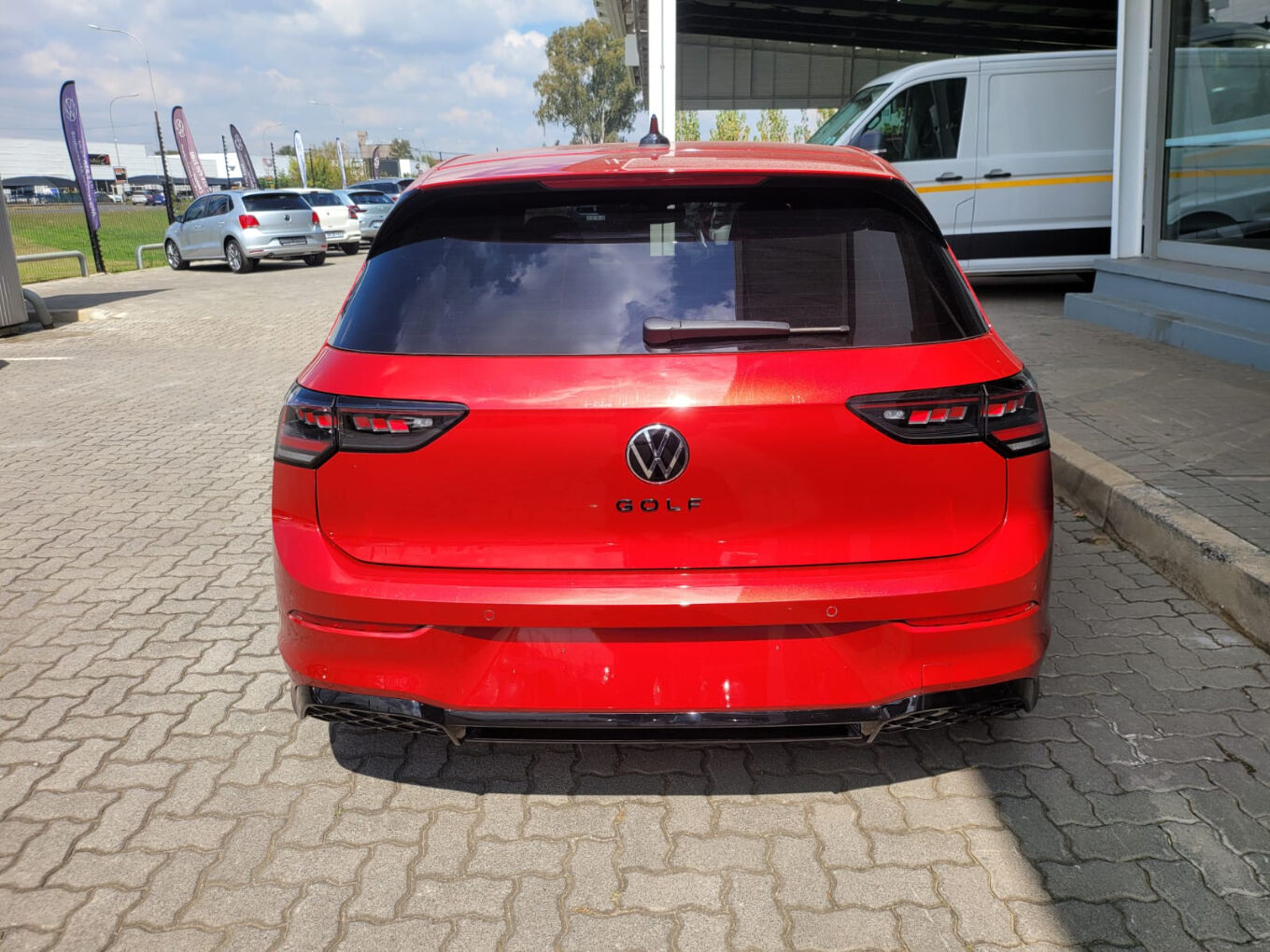 2026 VOLKSWAGEN GOLF 1.4TSI R-Line — photo 6