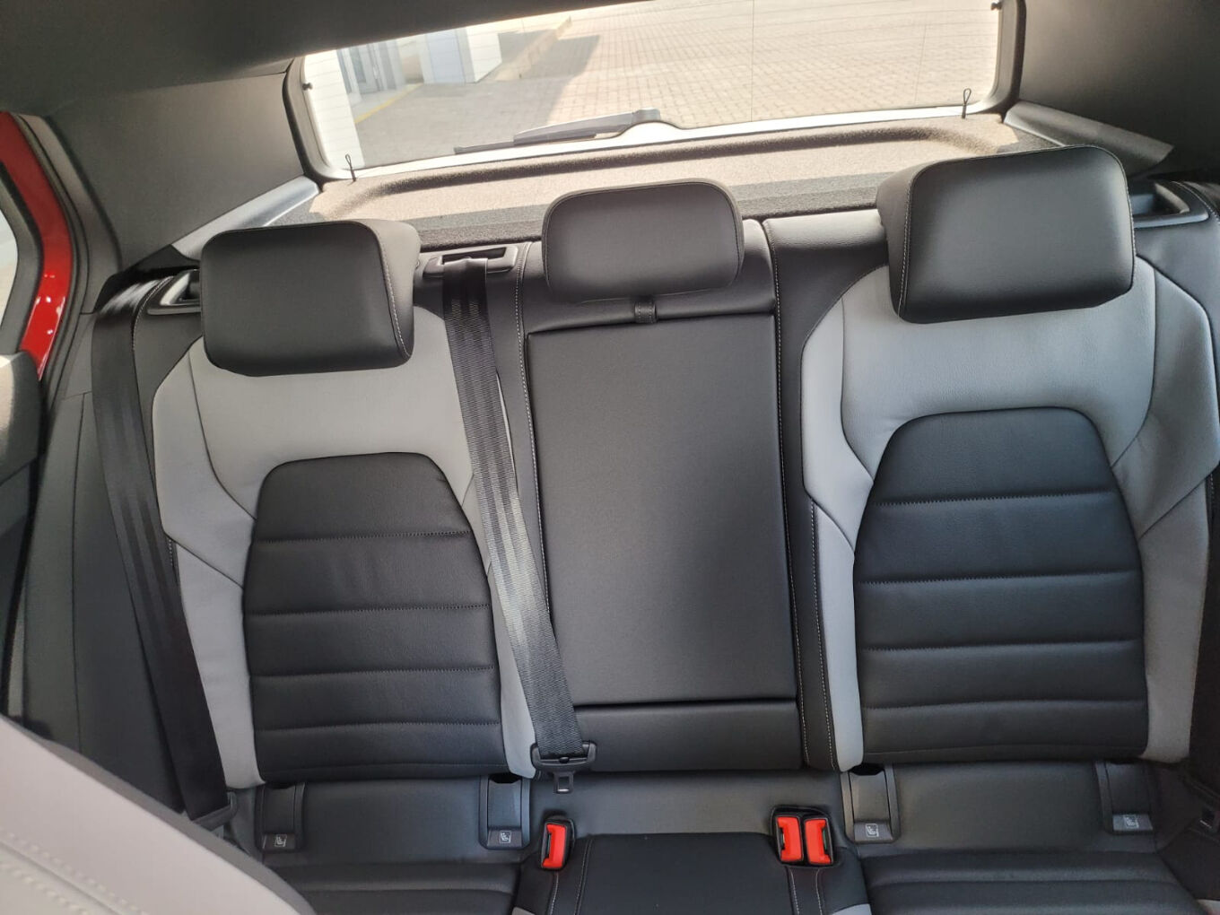2026 VOLKSWAGEN GOLF 1.4TSI R-Line — photo 9