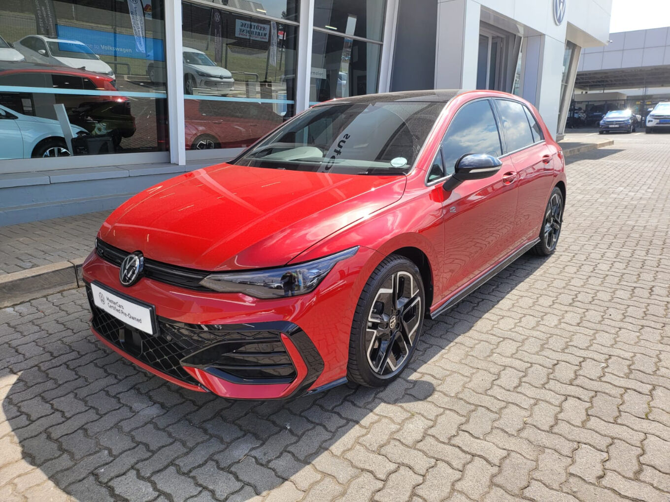 2026 VOLKSWAGEN GOLF 1.4TSI R-Line — photo 3