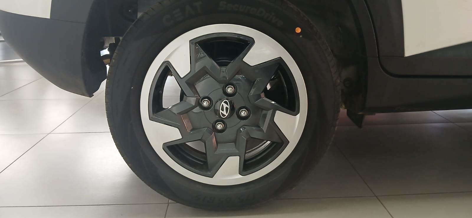 2026 HYUNDAI EXTER 1.2 PREMIUM AMT thumbnail 3