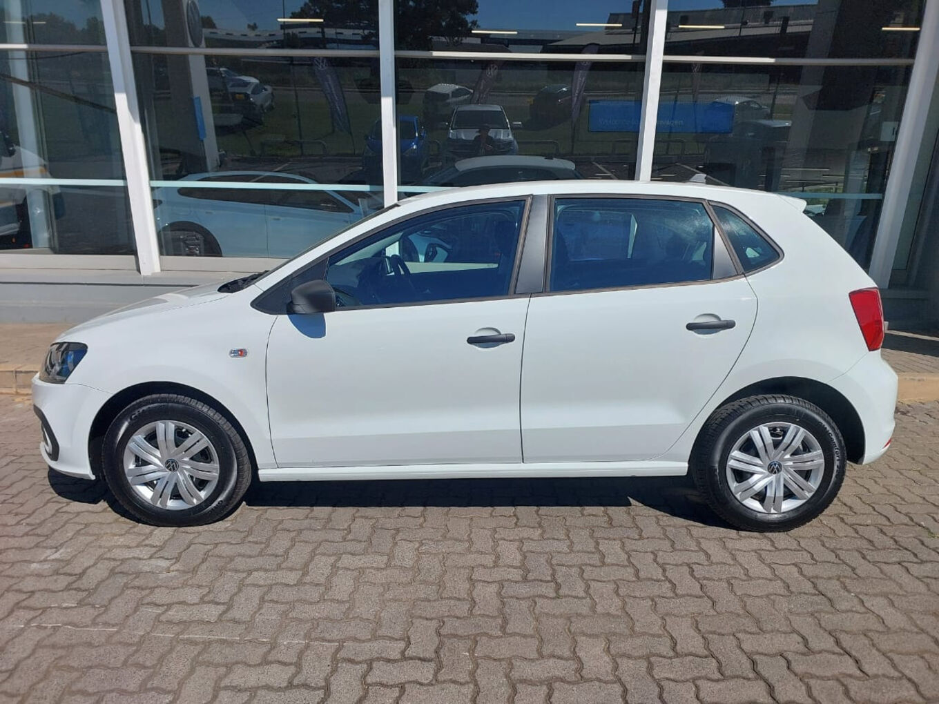 2026 VOLKSWAGEN POLO VIVO Hatch 1.4 — photo 4