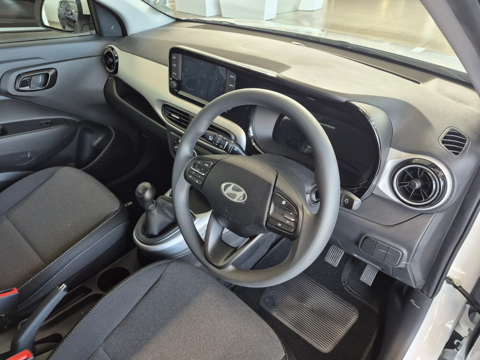 2025 HYUNDAI EXTER 1.2 PREMIUM MT thumbnail 8