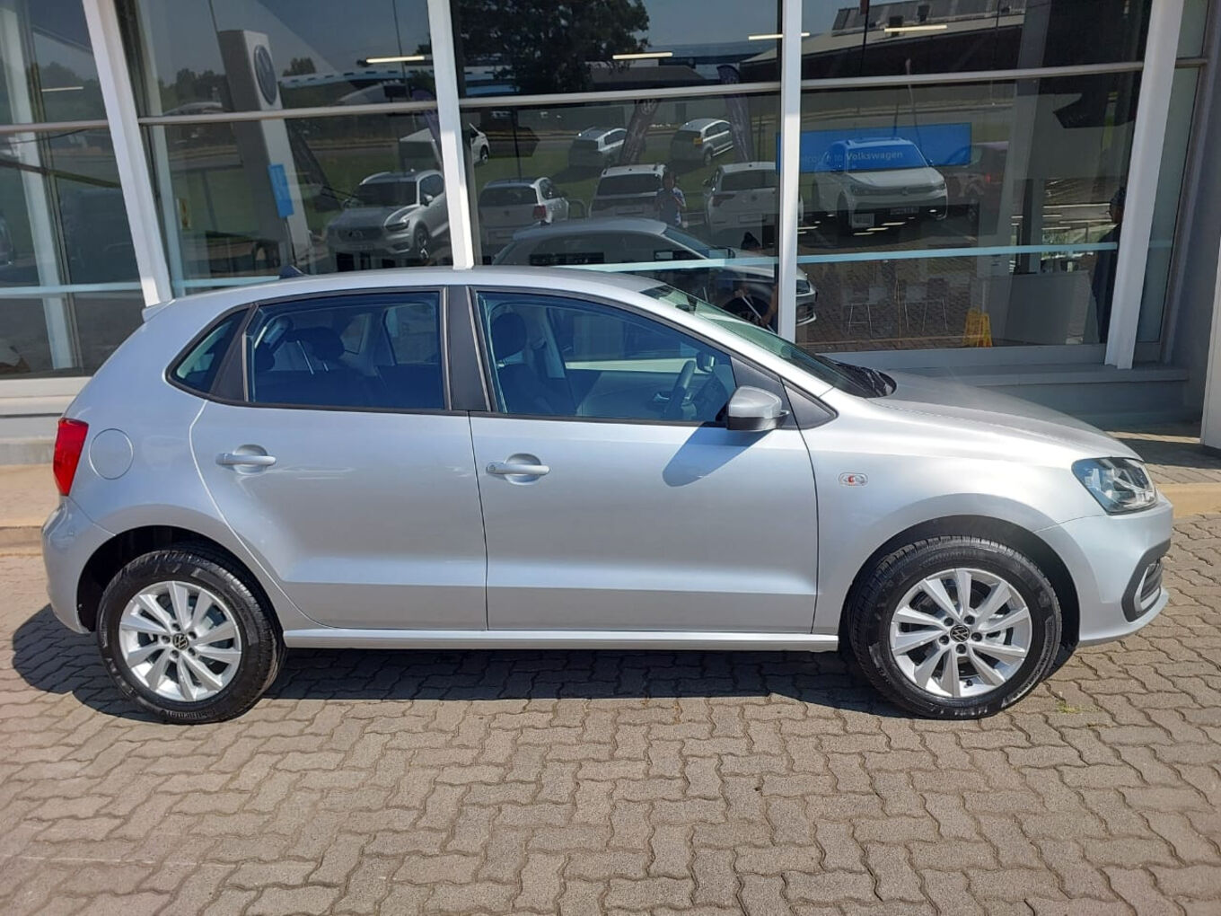 2026 VOLKSWAGEN POLO VIVO Hatch 1.6 Life — photo 8