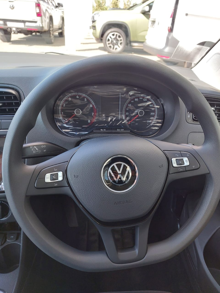 2026 VOLKSWAGEN POLO VIVO Hatch 1.6 Life — photo 9