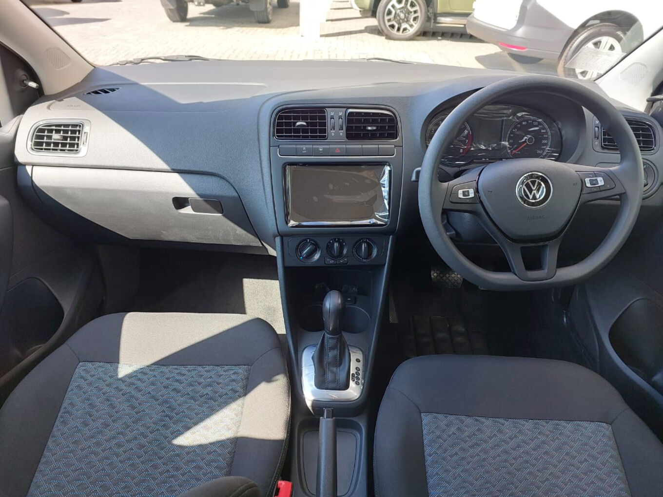 2026 VOLKSWAGEN POLO VIVO Hatch 1.6 Life — photo 11