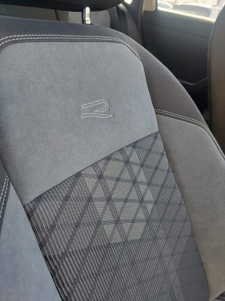 2026 VOLKSWAGEN POLO Hatch 1.0TSI R-Line — photo 22