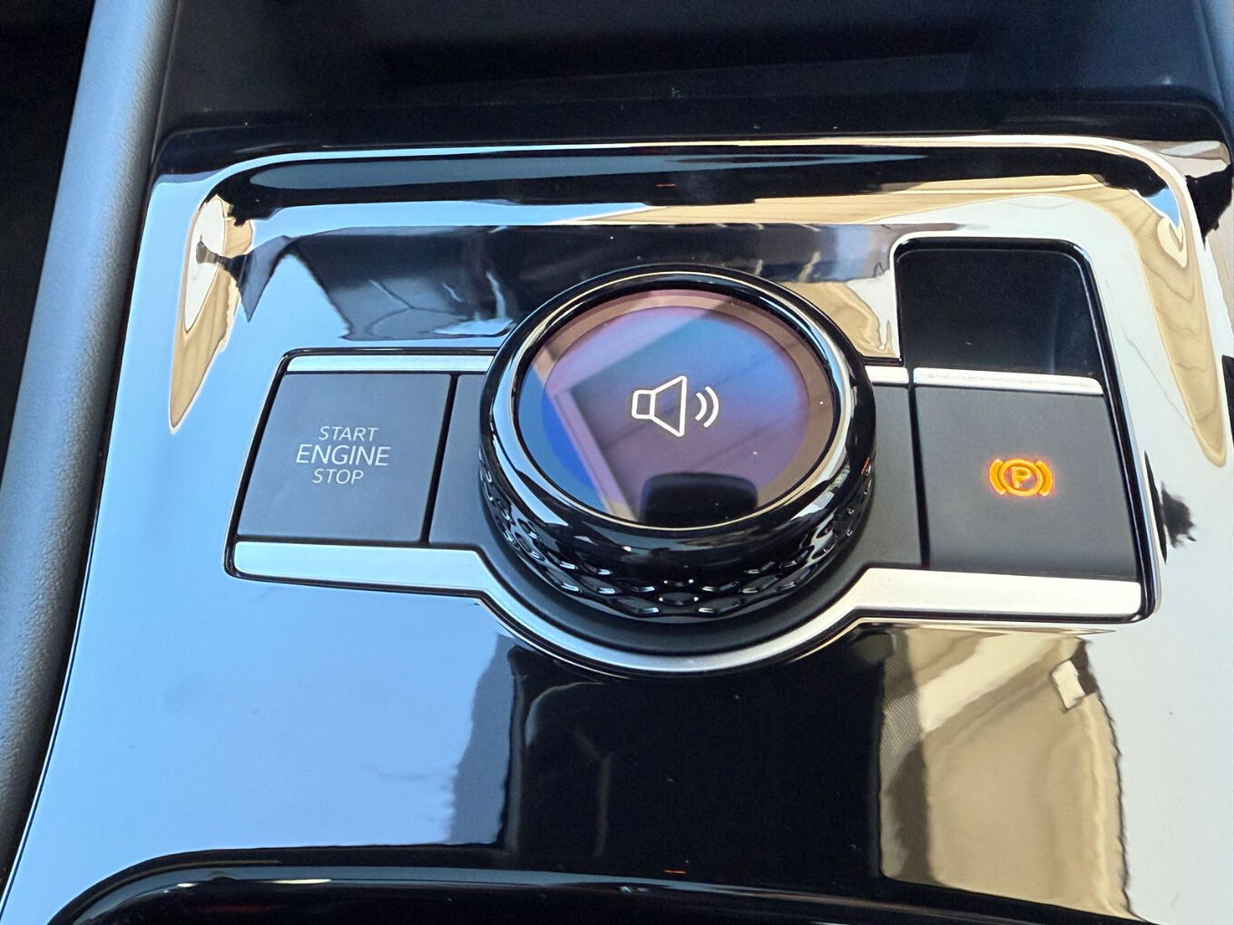 2026 VOLKSWAGEN TIGUAN 2.0TDI R-Line 4Motion — photo 17