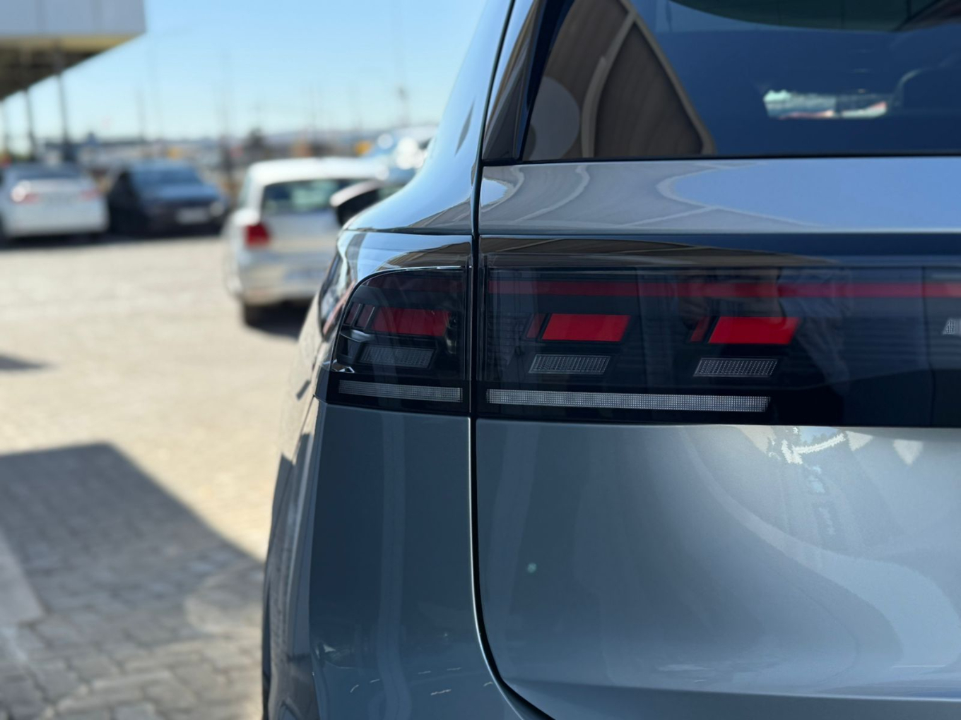 2026 VOLKSWAGEN TIGUAN 2.0TDI R-Line 4Motion — photo 16
