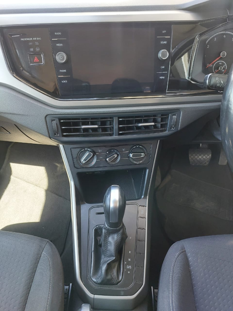 2020 VOLKSWAGEN POLO Hatch 1.0TSI Comfortline R-Line Auto image 11