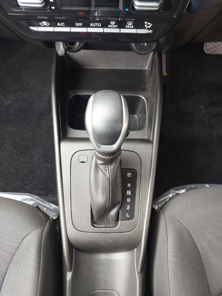 2025 TOYOTA STARLET 1.5 XS Auto — photo 12